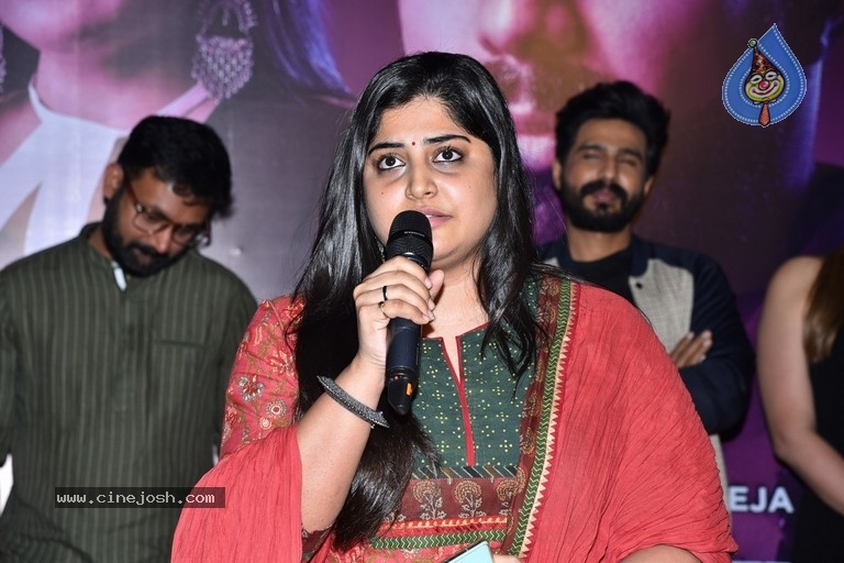 FIR Movie Pre Release event - 18 / 39 photos