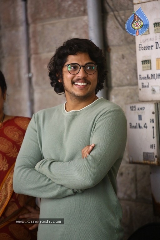 Gaalivaana On Location Press Meet - 16 / 21 photos