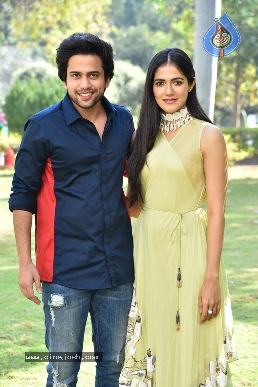 Sehari Movie Trailer launch - 6 / 29 photos