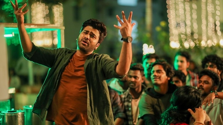 Aadavaallu Meeku Johaarlu Movie Photos - 6 / 7 photos