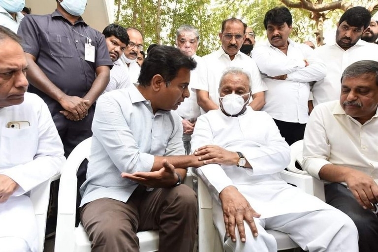 AP Minister Goutham Reddy Condolences Photos - 16 / 16 photos