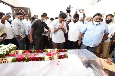AP Minister Goutham Reddy Condolences Photos - 6 of 16