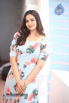 Pujita Ponnada Photos - 2 of 21