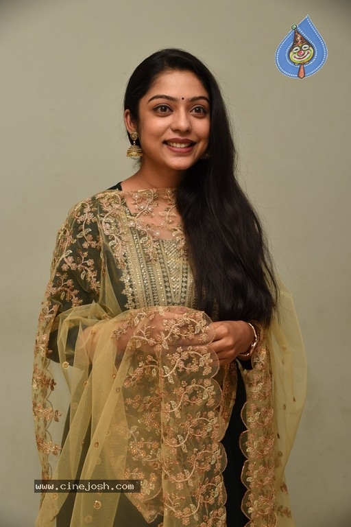 Varsha Bollamma Photos - 18 / 19 photos