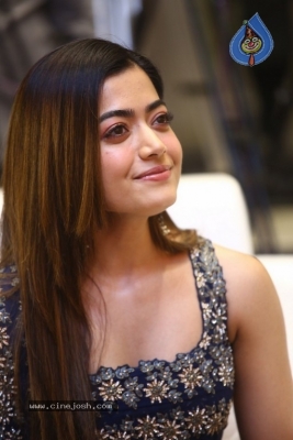 Aadavallu Meeku Johaarlu Press Meet - 12 of 21