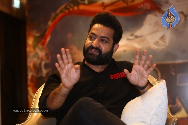 RRR Press Meet - 18 / 42 photos