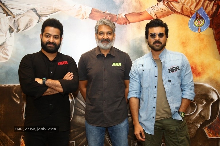 RRR Press Meet - 23 / 42 photos