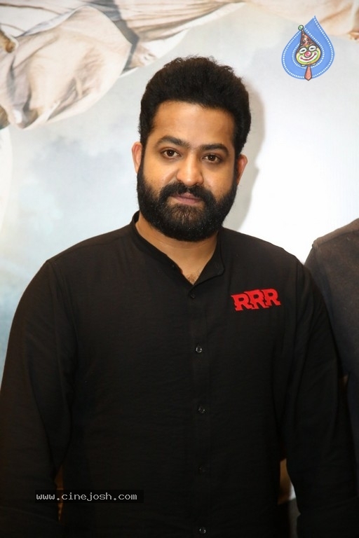 RRR Press Meet - 27 / 42 photos