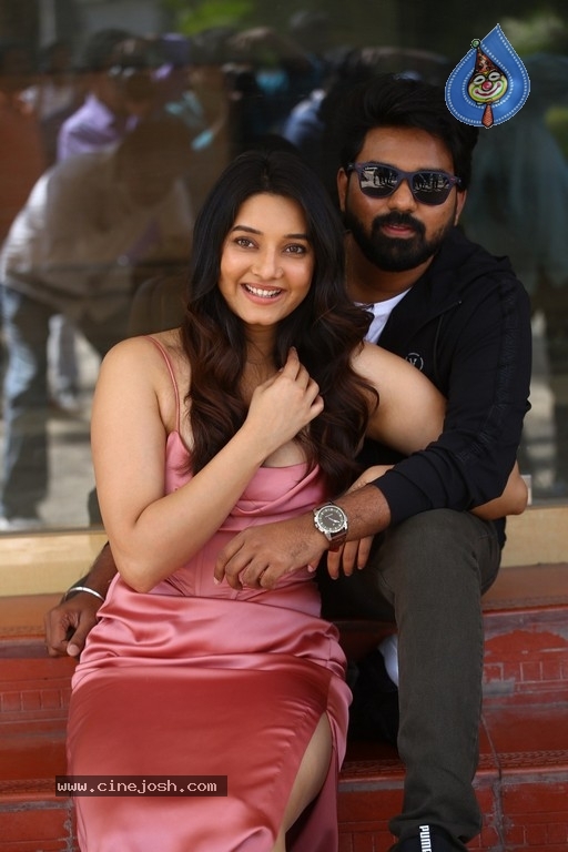 Sada Nannu Nadipe Movie Teaser Launch - 15 / 16 photos