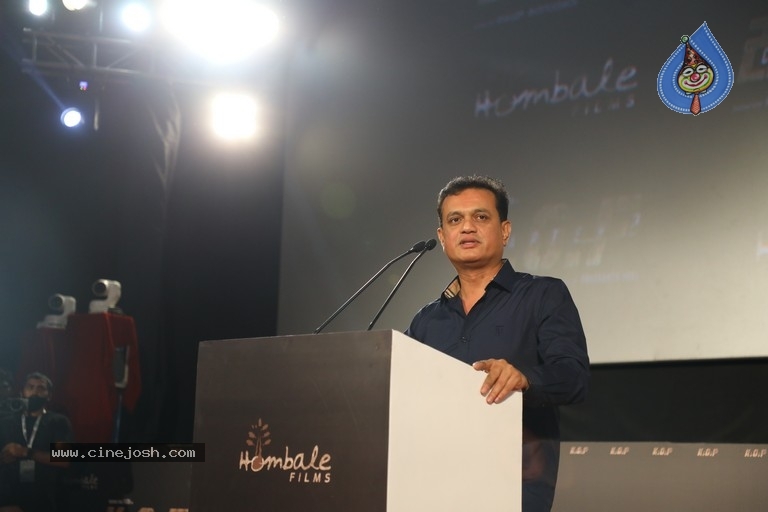 KGF Chapter 2 Trailer Launch - 28 / 39 photos