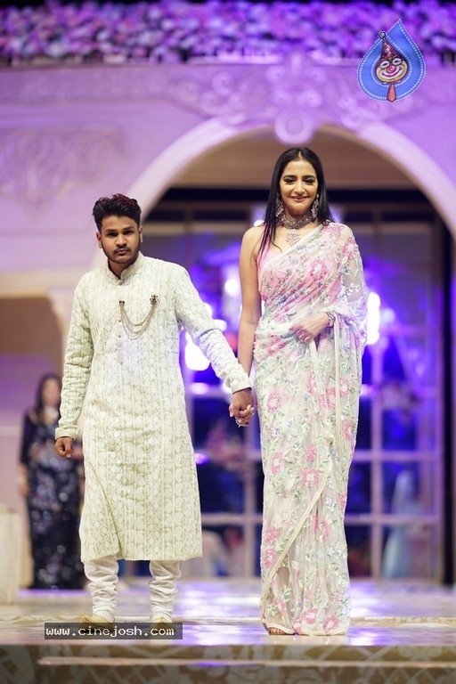 MYRA Fashion Walk - 19 / 35 photos