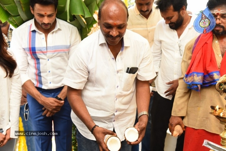 Chetan Raj Films Production No 1 Opening - 4 / 21 photos