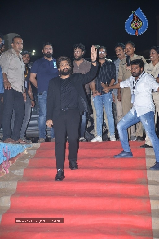 Ghani Pre Release Event 01 - 23 / 53 photos