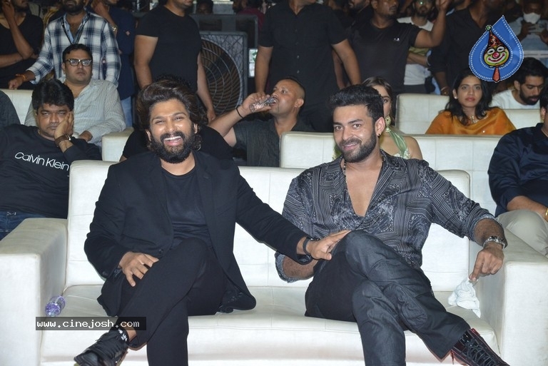 Ghani Pre Release Event 01 - 36 / 53 photos