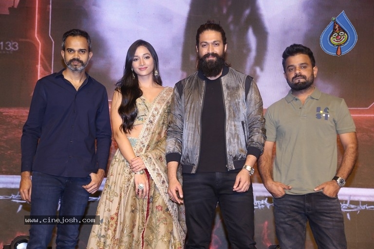 KGF 2 Telugu Press Meet - 10 / 42 photos