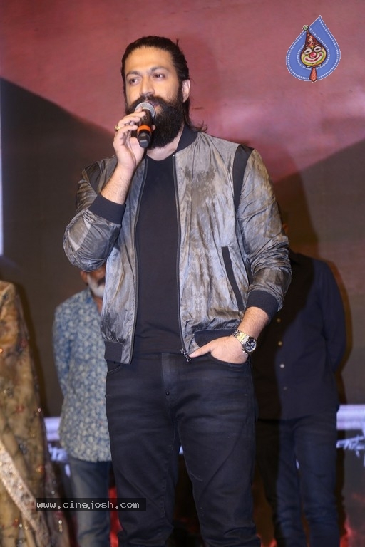 KGF 2 Telugu Press Meet - 30 / 42 photos