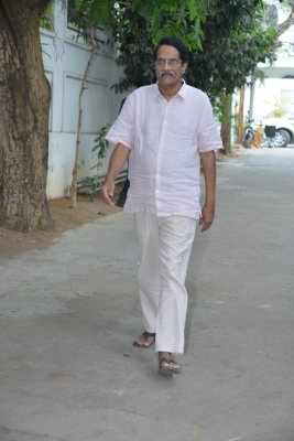 Celebs pays last rites to Narayan Das Narang - 1 of 28