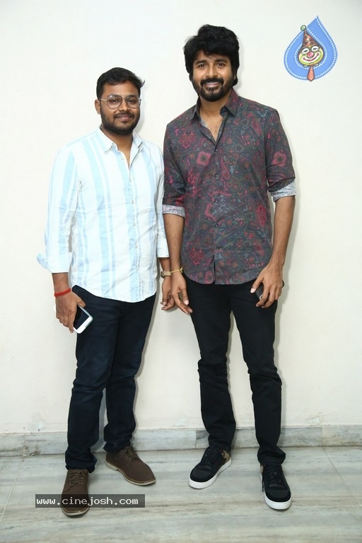 DON movie success meet - 13 / 20 photos