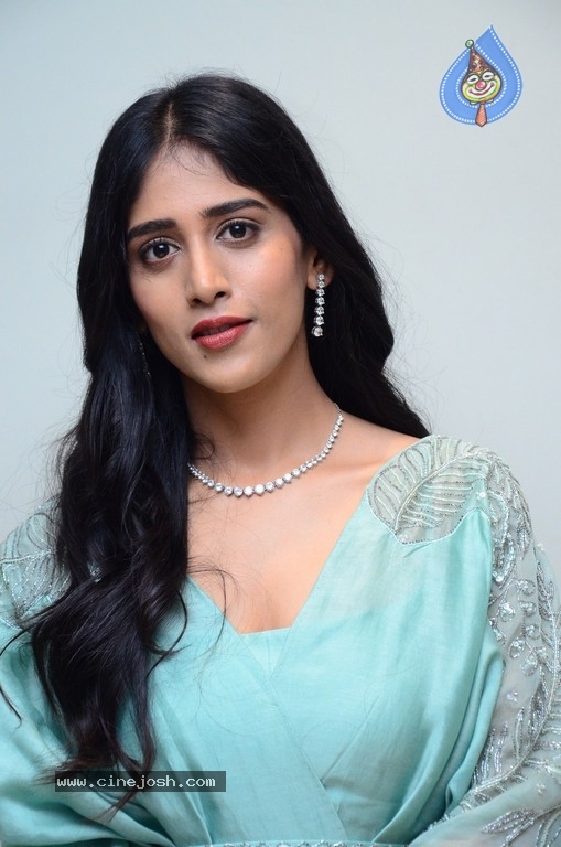Chandini Chowdary - 2 / 20 photos