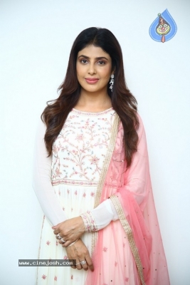 Irra Mor Interview - 1 of 11