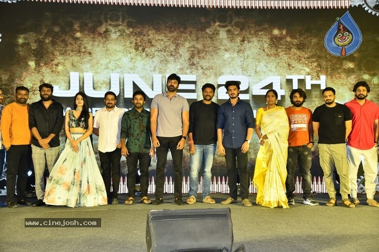 Chor Bazaar Pre Release Event - 16 / 42 photos