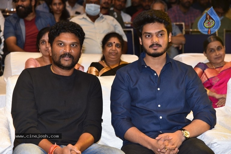 Chor Bazaar Pre Release Event - 35 / 42 photos