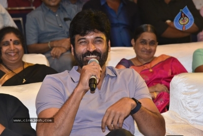 Chor Bazaar Pre Release Event - 32 of 42