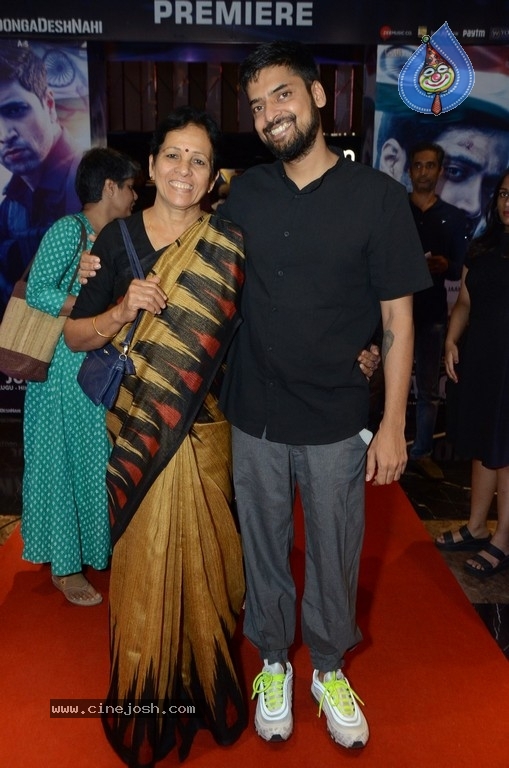 Major Movie Celebrity Show - 8 / 42 photos