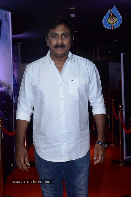 Major Movie Celebrity Show - 27 / 42 photos