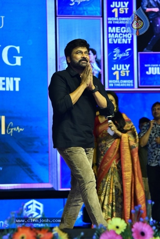 Pakka Commercial Pre Release Event - 11 / 41 photos