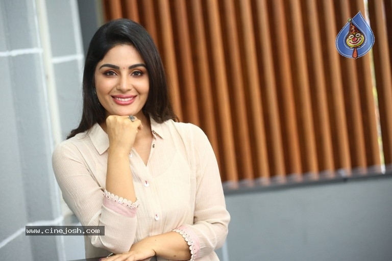 Samyuktha Menon Interview Photos - 21 / 21 photos