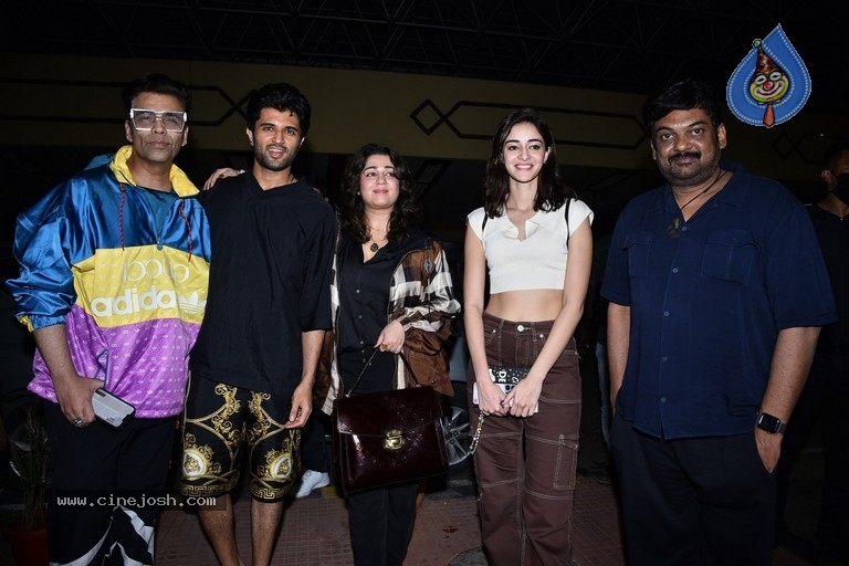 Liger Movie team at Begumpet Airport - 11 / 20 photos