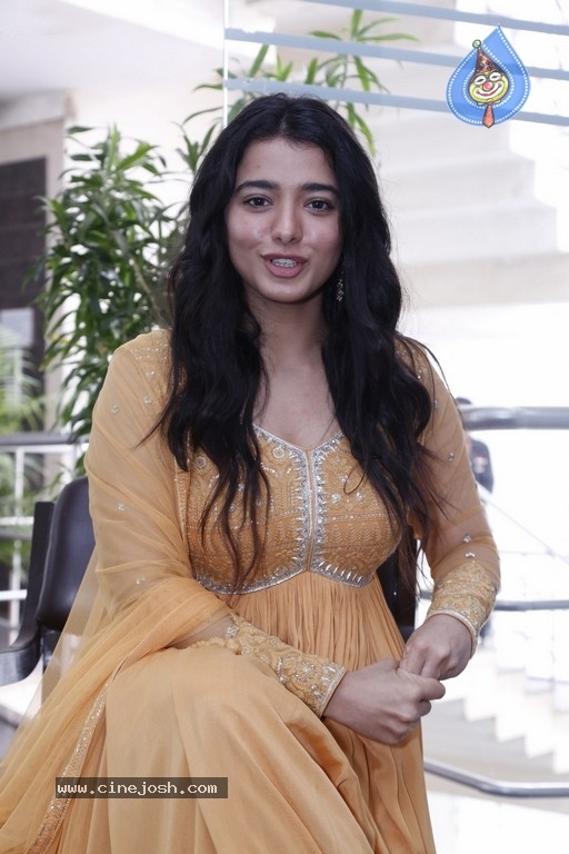 Ketika Sharma Interview Photos - 7 / 20 photos