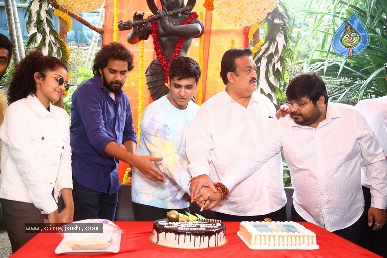 Karthikeya 2 Success Celebrations - 1 / 21 photos