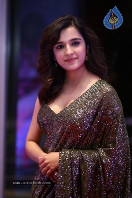 Shirley Setia Photos - 2 of 17