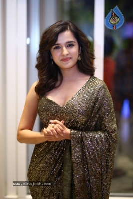 Shirley Setia Photos - 5 of 17