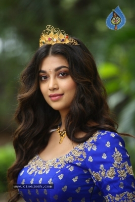 Digangana Suryavanshi Photos - 9 of 15