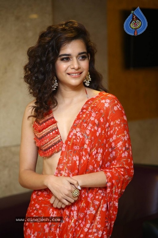 Mithila Palkar Photos - 2 / 13 photos