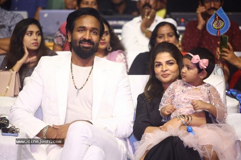 Ginna Movie Pre Release event - 7 / 38 photos