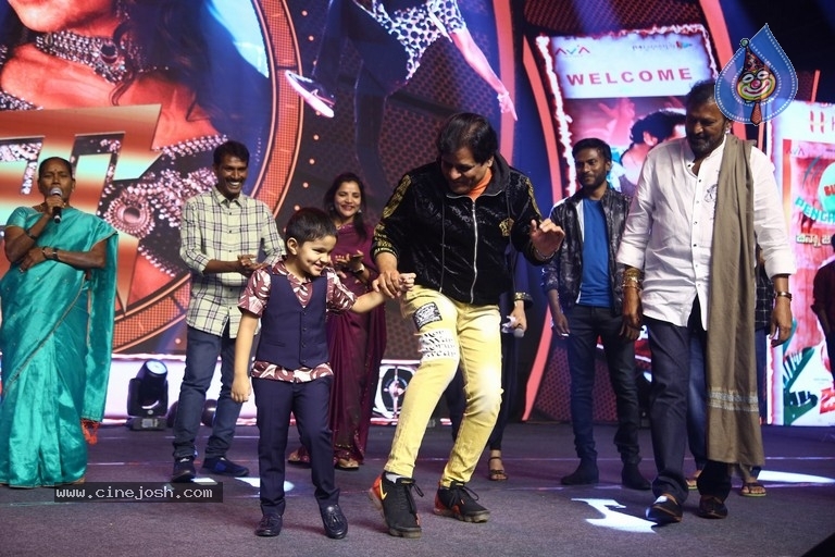 Ginna Movie Pre Release event - 30 / 38 photos