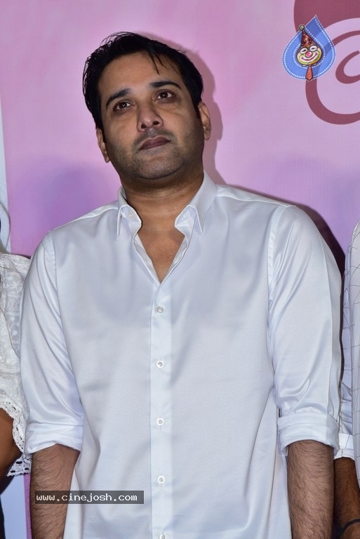 Nuvve Nuvve 20th Anniversary Celebrations - 23 / 30 photos