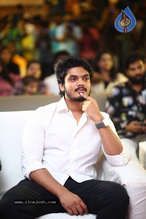 Ori Devuda Movie Pre Release Event - 11 / 33 photos