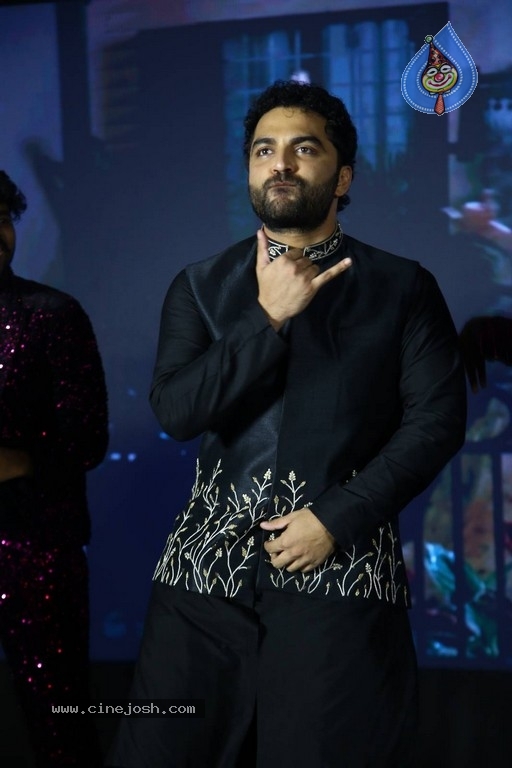 Ori Devuda Movie Pre Release Event - 13 / 33 photos