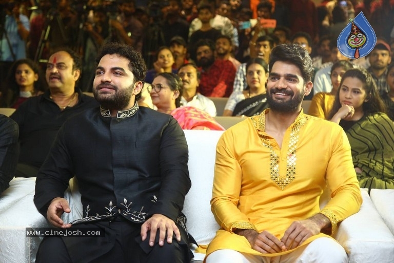 Ori Devuda Movie Pre Release Event - 15 / 33 photos