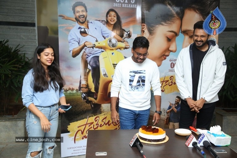 Swathi Muthyam Success Celebrations - 13 / 16 photos