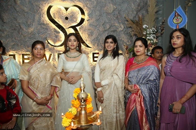 Anu Emmanuel Launches SR Jewellery - 26 / 34 photos