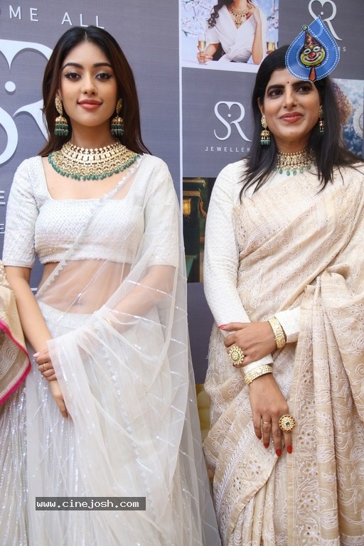 Anu Emmanuel Launches SR Jewellery - 33 / 34 photos