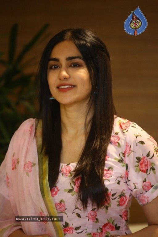 Adah Sharma Stills - 13 / 16 photos