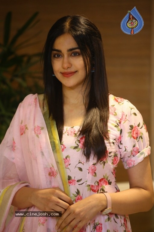 Adah Sharma Stills - 14 / 16 photos