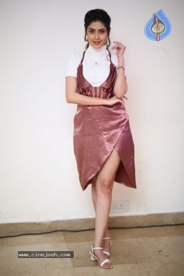 Aishwarya Raj Bhakuni Photos - 4 of 21